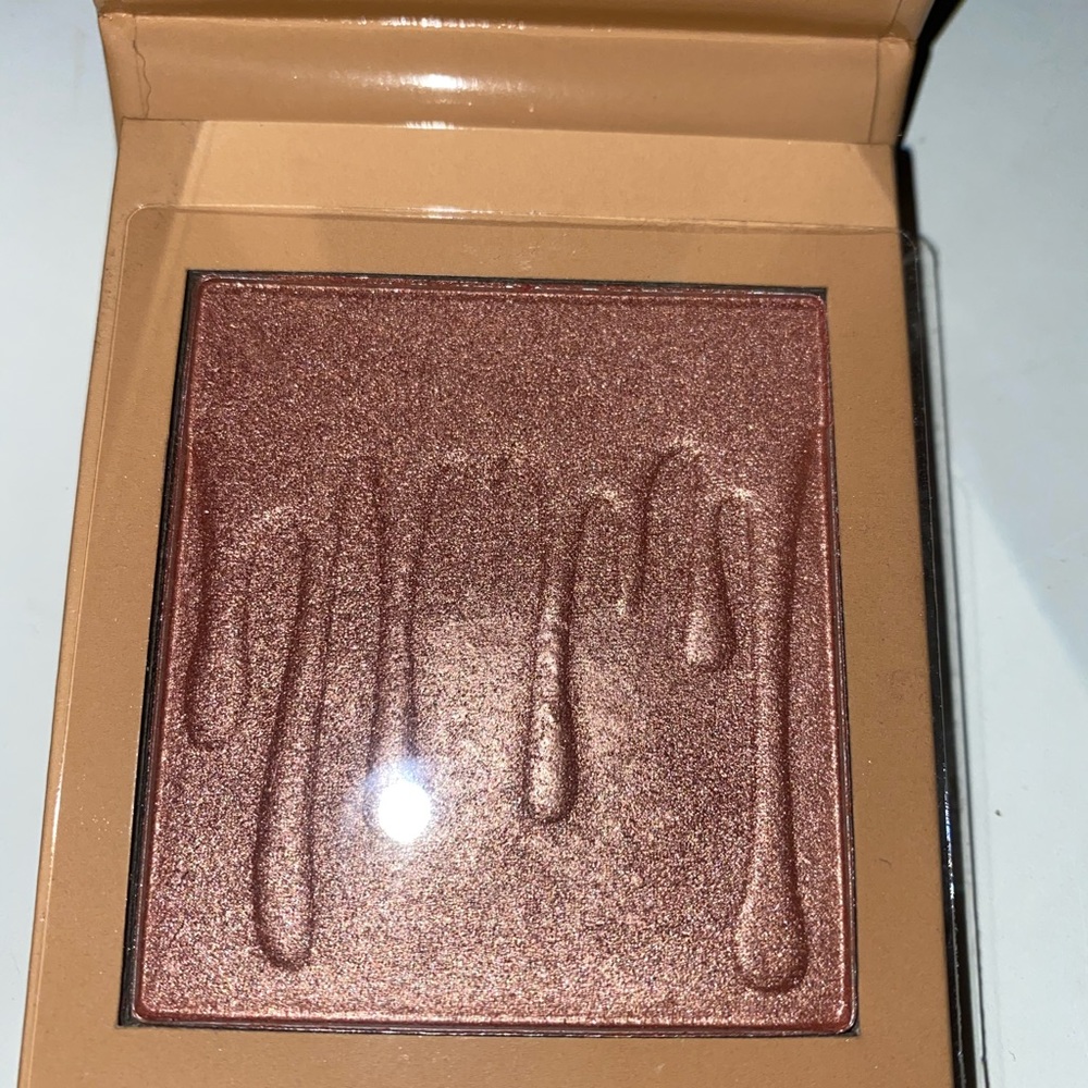 New Kylie highlighter